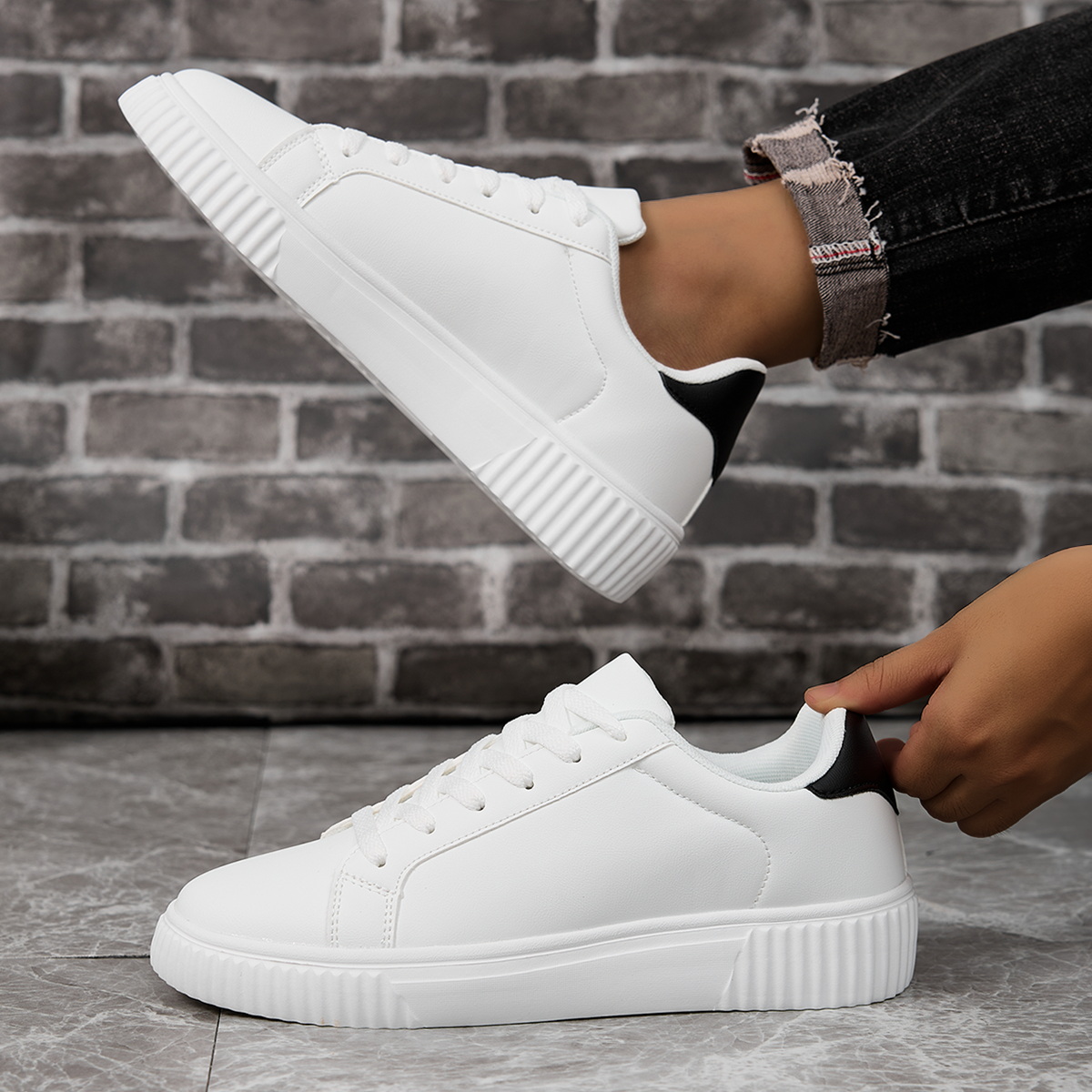 Indoor Sport And Outdoor Sports - Sneakers sportive alla moda, scarpe da